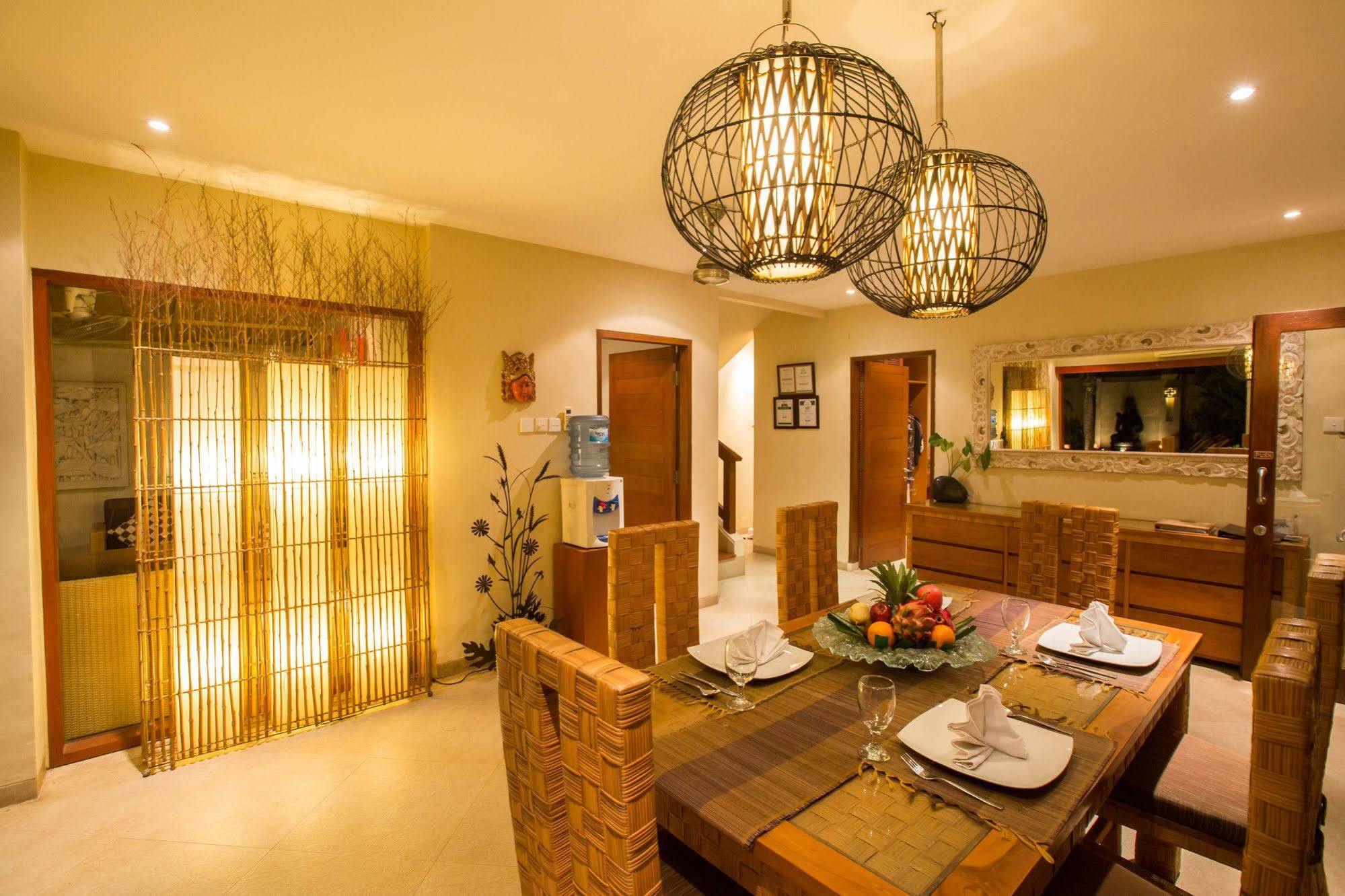 Villa Seriska Seminyak Екстер'єр фото