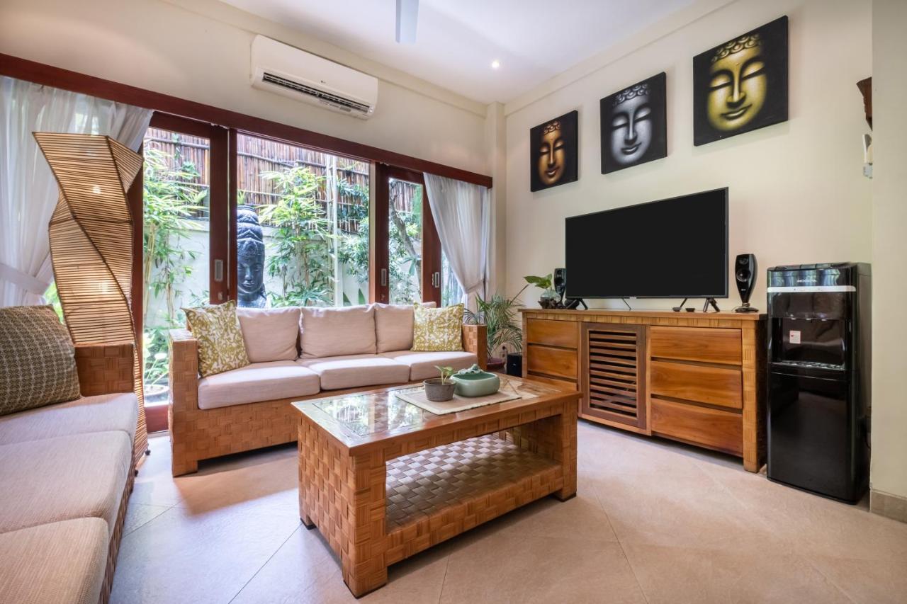 Villa Seriska Seminyak Екстер'єр фото